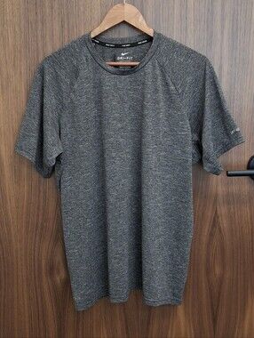 NIKE SWIM DRI-FIT T-shirt UPF 40+ SZ XL